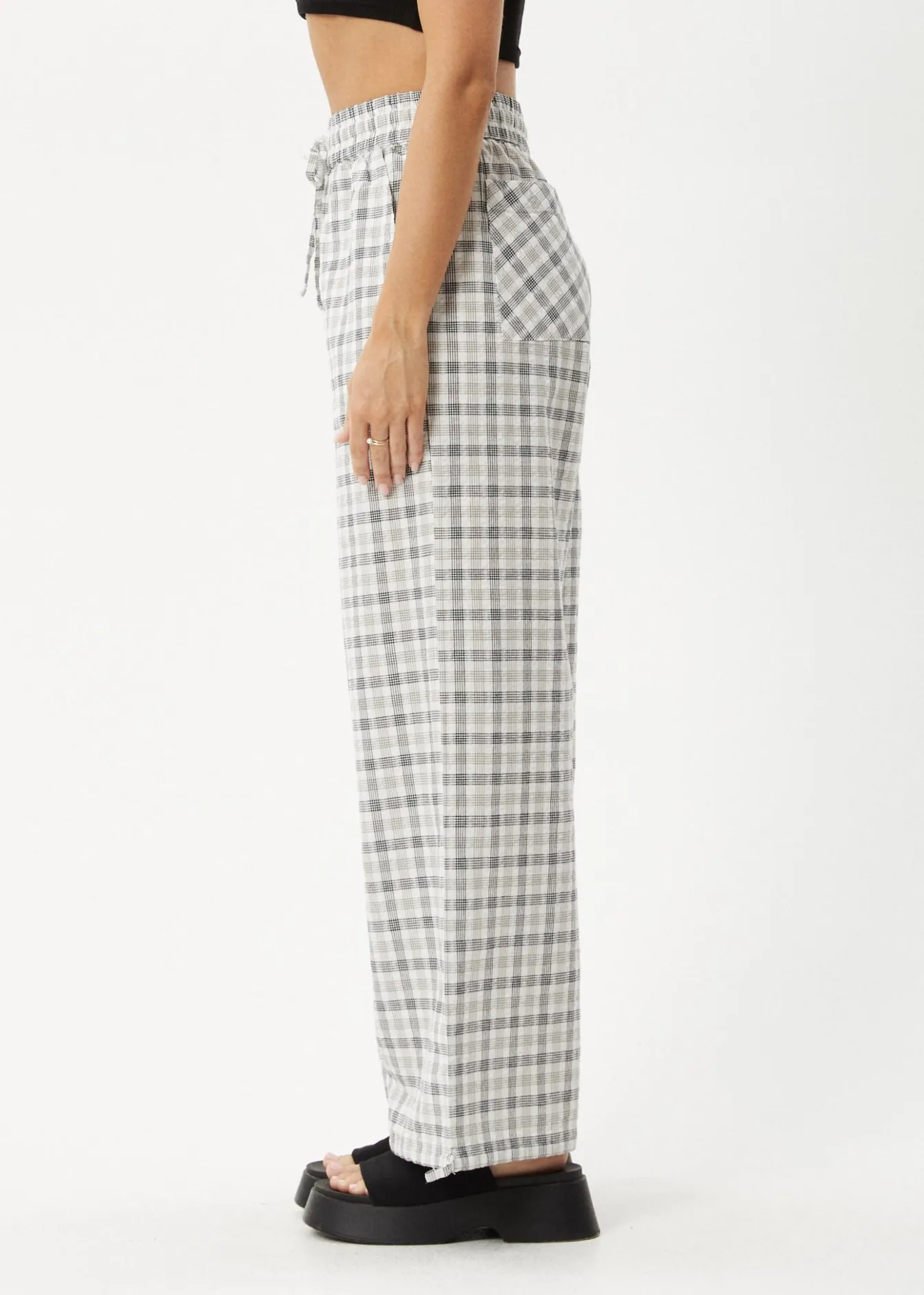 Pants<Afends Leo - Seersucker Wide Leg Pant Black / White